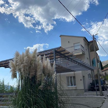 Sun City Apartments Trebinje Buitenkant foto