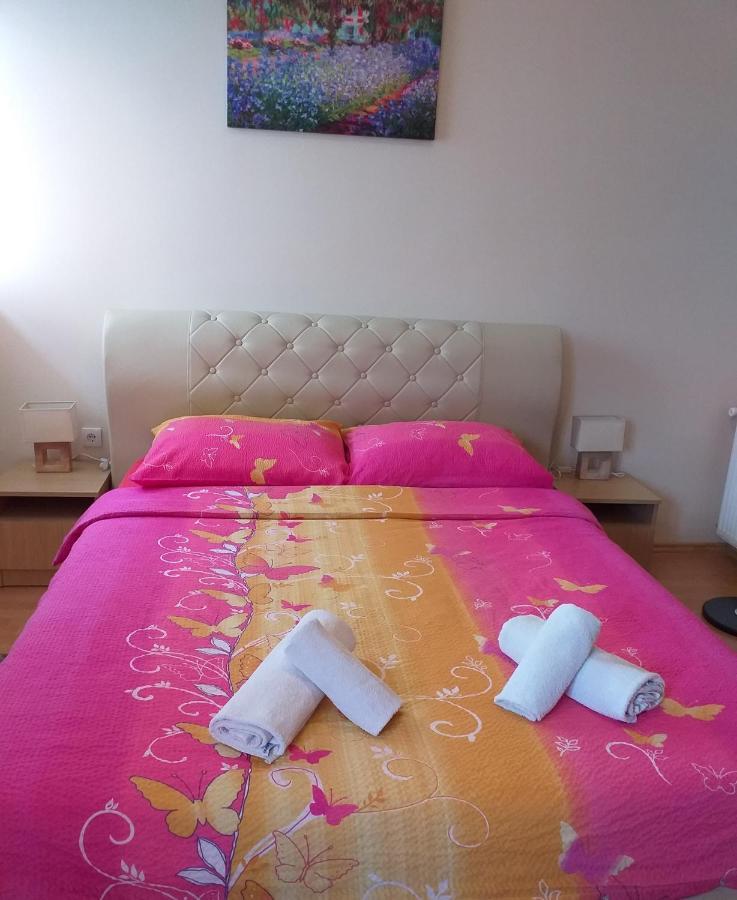 Sun City Apartments Trebinje Buitenkant foto
