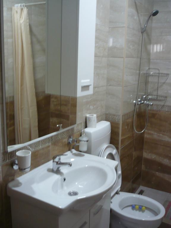 Sun City Apartments Trebinje Buitenkant foto