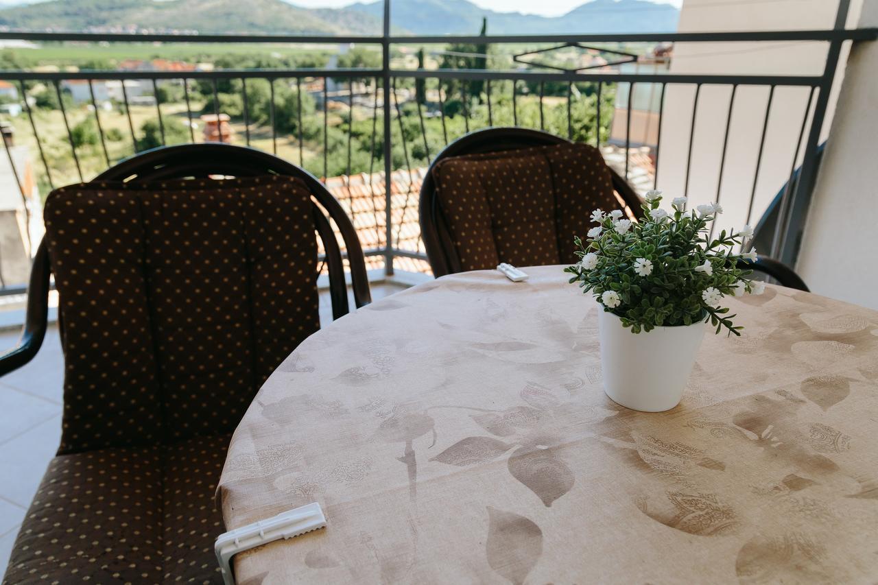 Sun City Apartments Trebinje Buitenkant foto