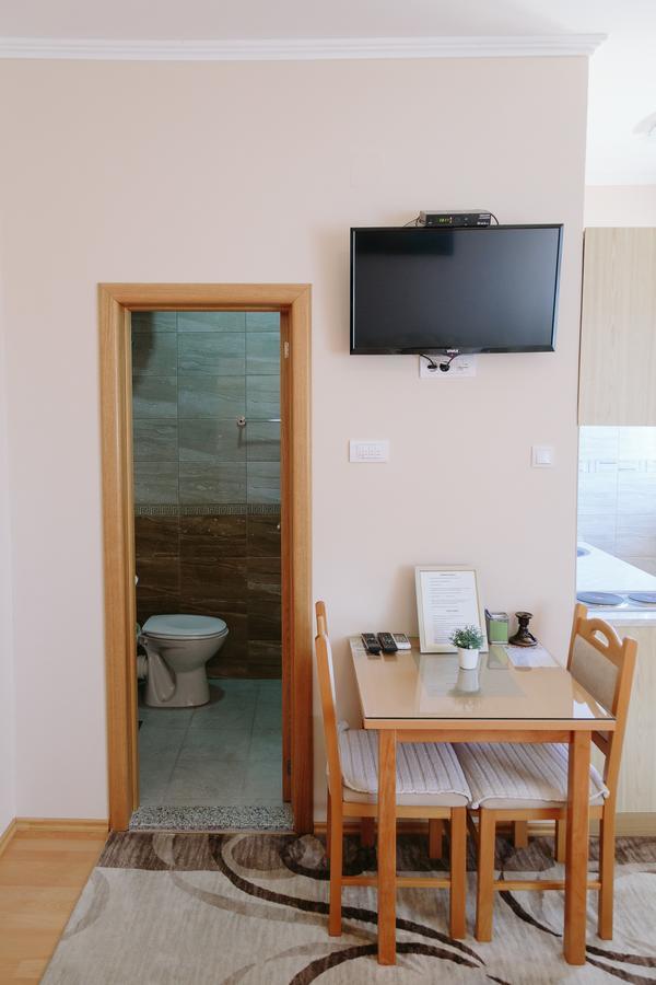 Sun City Apartments Trebinje Buitenkant foto